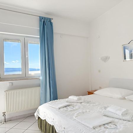 House Ursic Apartment Brela Ngoại thất bức ảnh
