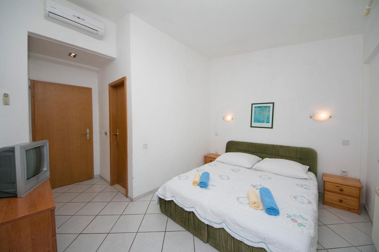 House Ursic Apartment Brela Ngoại thất bức ảnh